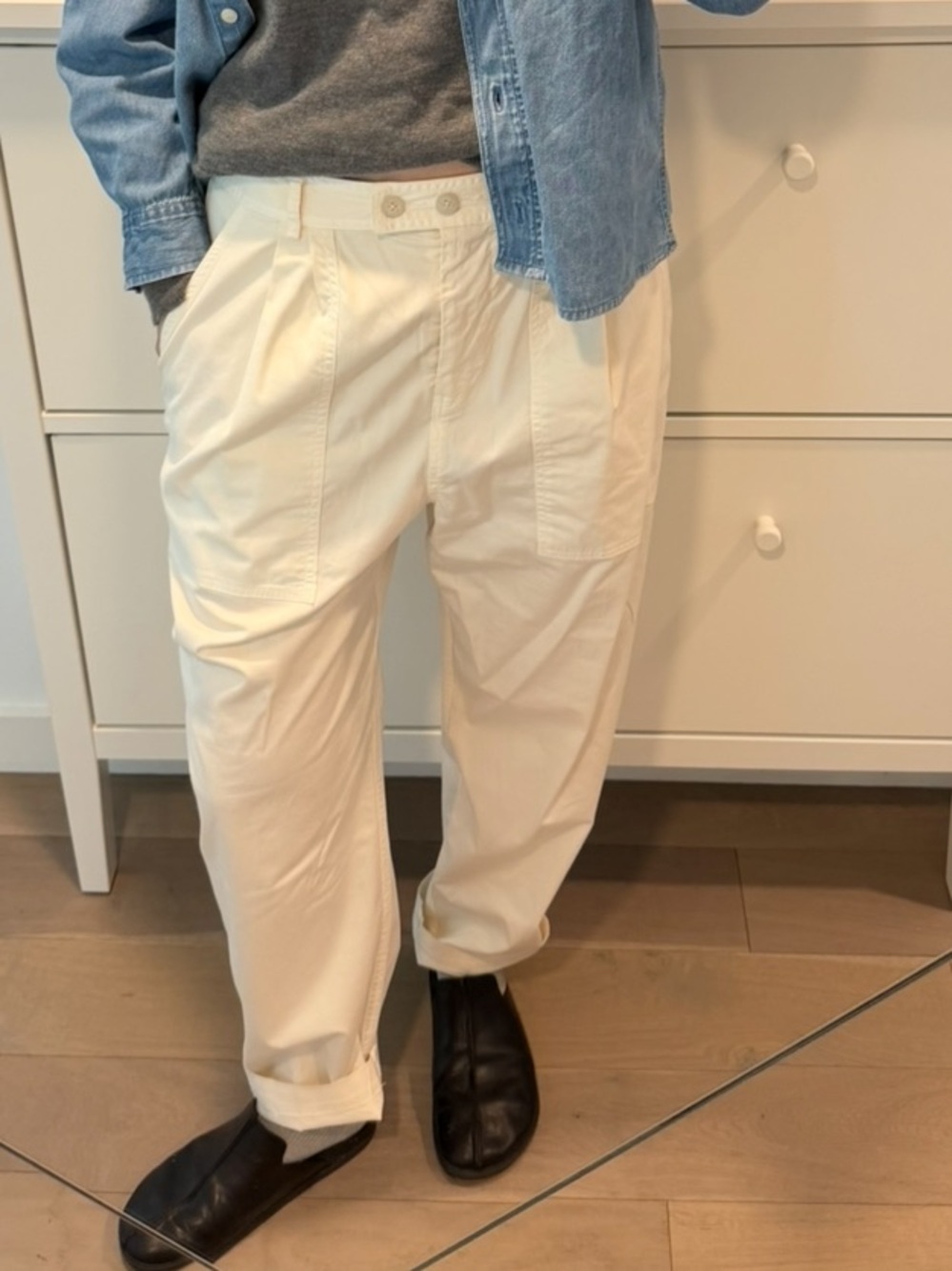 Nili lotan cargo pant. Size L